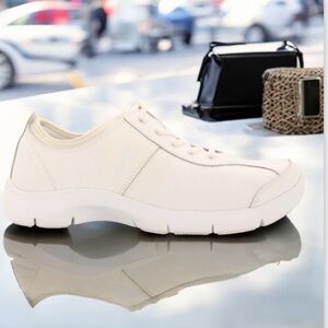 Dansko Elise Sneakers Lace up slip resistant White Size 40 ($)1959